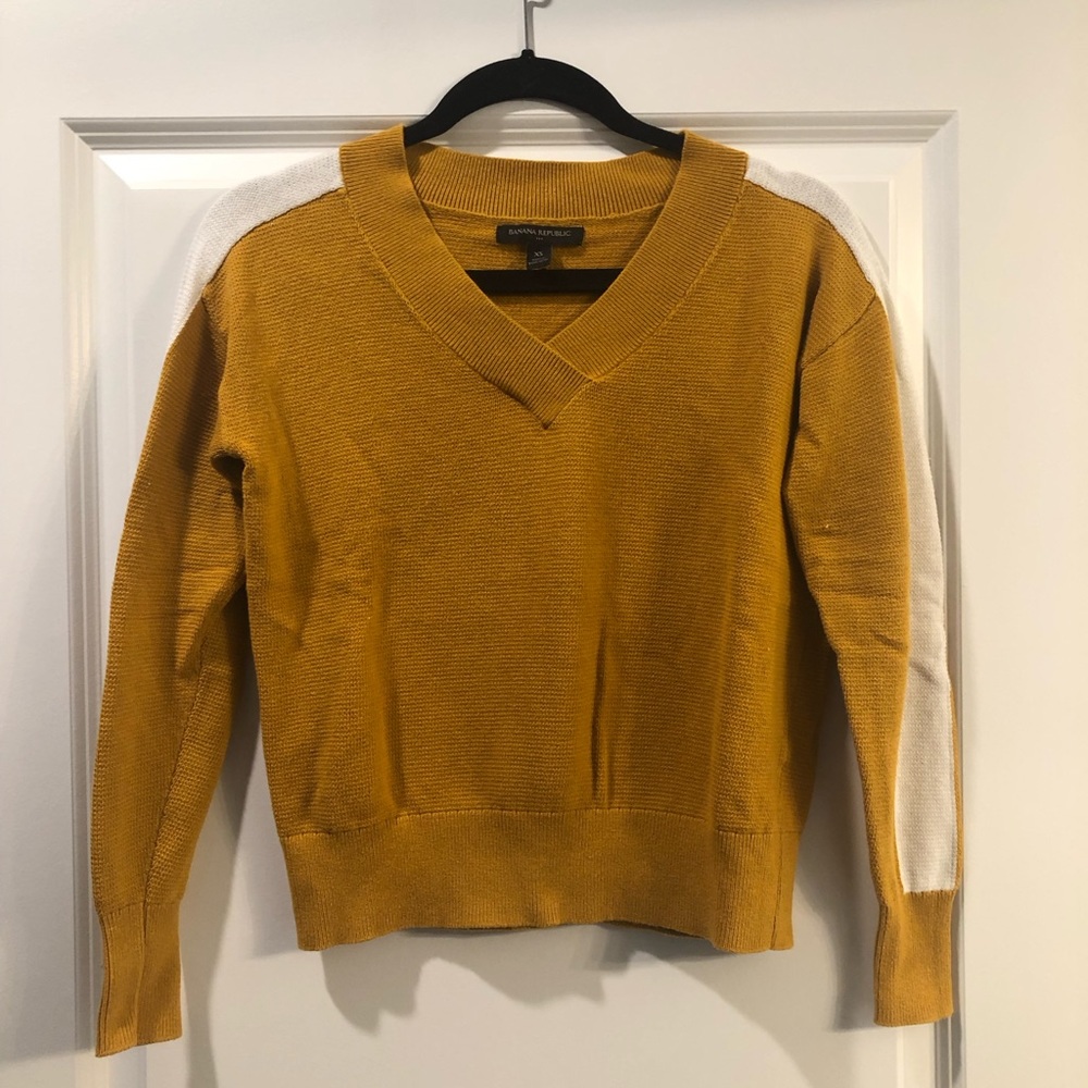 Banana Republic Sweater